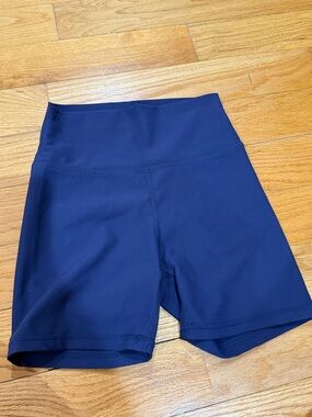 Wilo The Label High-Waist Navy Women’s Active Shorts